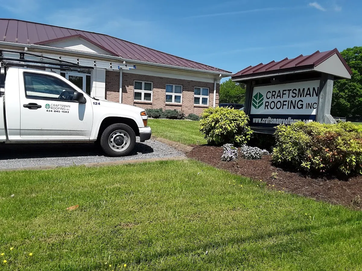 Quality Ice Dam Removal by experienced craftsmen in Mount Zion